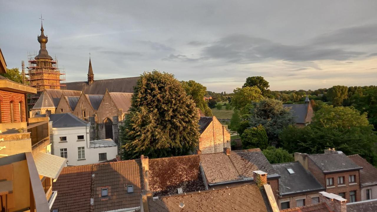 Au Gite De Binche Exterior photo